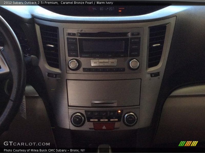 Caramel Bronze Pearl / Warm Ivory 2012 Subaru Outback 2.5i Premium