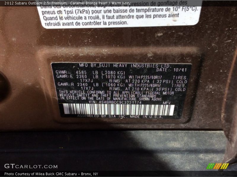 Caramel Bronze Pearl / Warm Ivory 2012 Subaru Outback 2.5i Premium