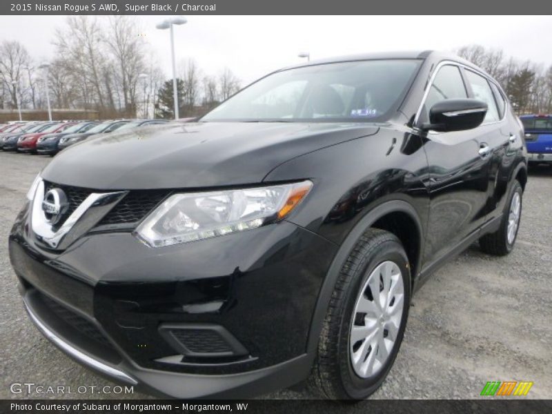 Super Black / Charcoal 2015 Nissan Rogue S AWD