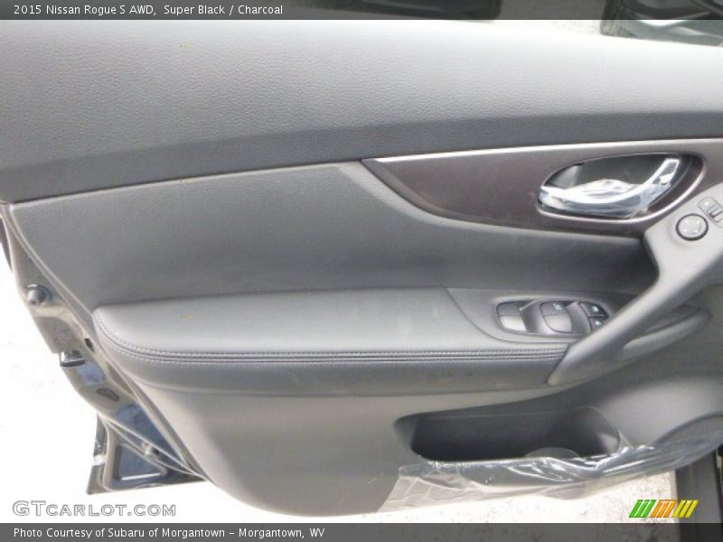 Super Black / Charcoal 2015 Nissan Rogue S AWD