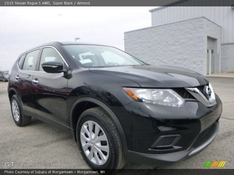 Front 3/4 View of 2015 Rogue S AWD