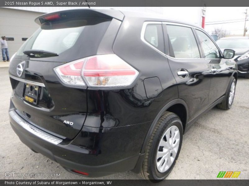 Super Black / Almond 2015 Nissan Rogue S AWD