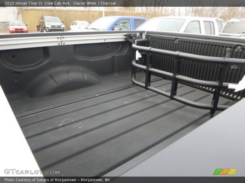 Glacier White / Charcoal 2015 Nissan Titan SV Crew Cab 4x4