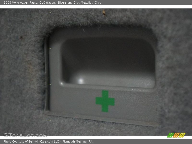 Silverstone Grey Metallic / Grey 2003 Volkswagen Passat GLX Wagon