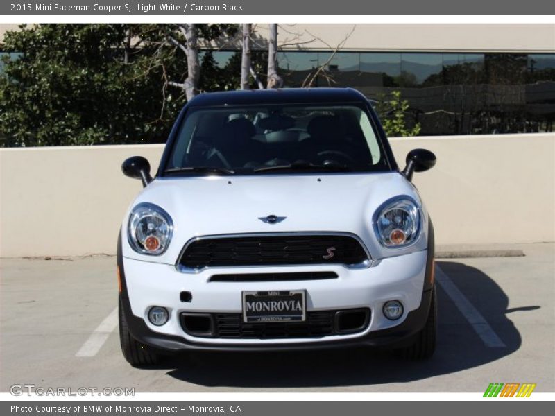 Light White / Carbon Black 2015 Mini Paceman Cooper S