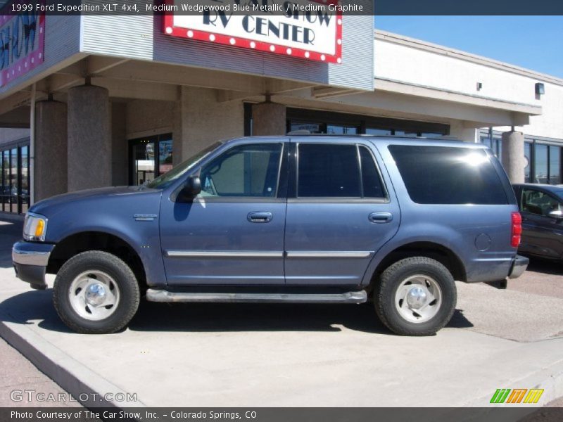 Medium Wedgewood Blue Metallic / Medium Graphite 1999 Ford Expedition XLT 4x4