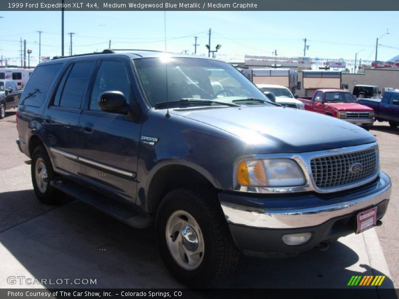 Medium Wedgewood Blue Metallic / Medium Graphite 1999 Ford Expedition XLT 4x4