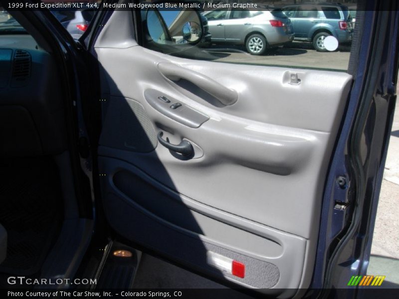 Medium Wedgewood Blue Metallic / Medium Graphite 1999 Ford Expedition XLT 4x4