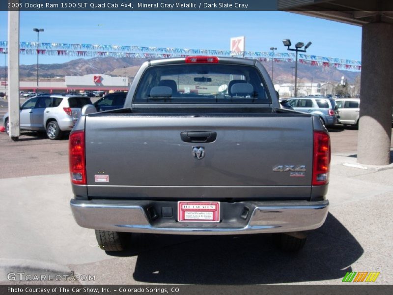 Mineral Gray Metallic / Dark Slate Gray 2005 Dodge Ram 1500 SLT Quad Cab 4x4