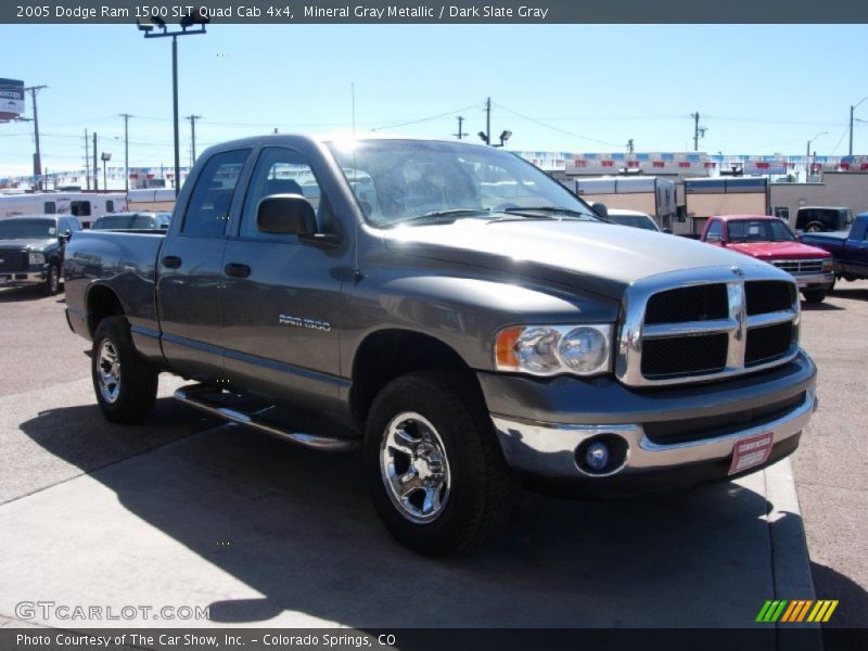 Mineral Gray Metallic / Dark Slate Gray 2005 Dodge Ram 1500 SLT Quad Cab 4x4