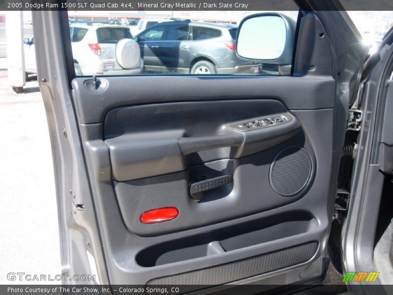 Mineral Gray Metallic / Dark Slate Gray 2005 Dodge Ram 1500 SLT Quad Cab 4x4
