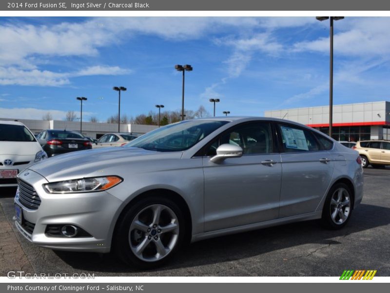 Ingot Silver / Charcoal Black 2014 Ford Fusion SE