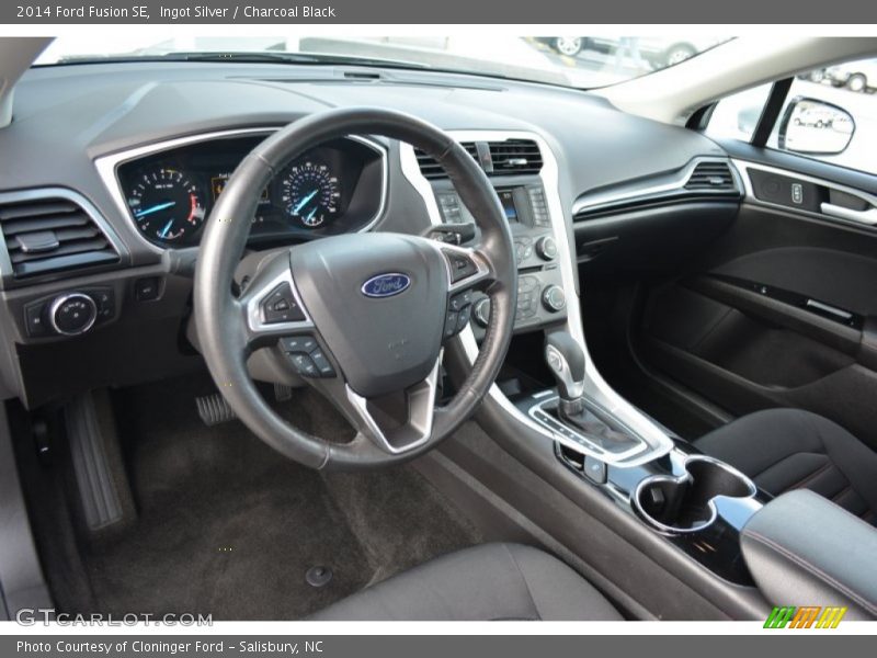 Ingot Silver / Charcoal Black 2014 Ford Fusion SE