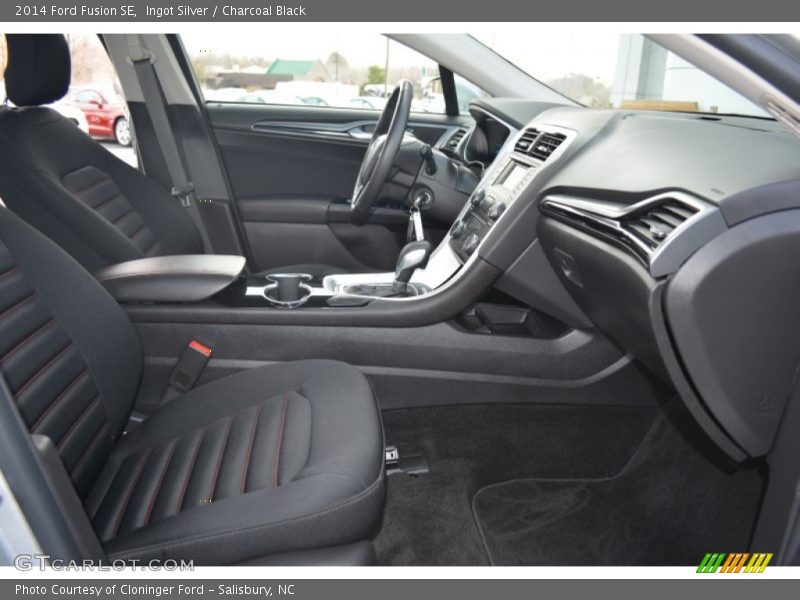 Ingot Silver / Charcoal Black 2014 Ford Fusion SE