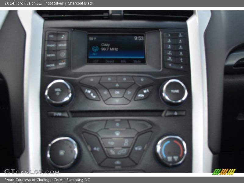 Ingot Silver / Charcoal Black 2014 Ford Fusion SE