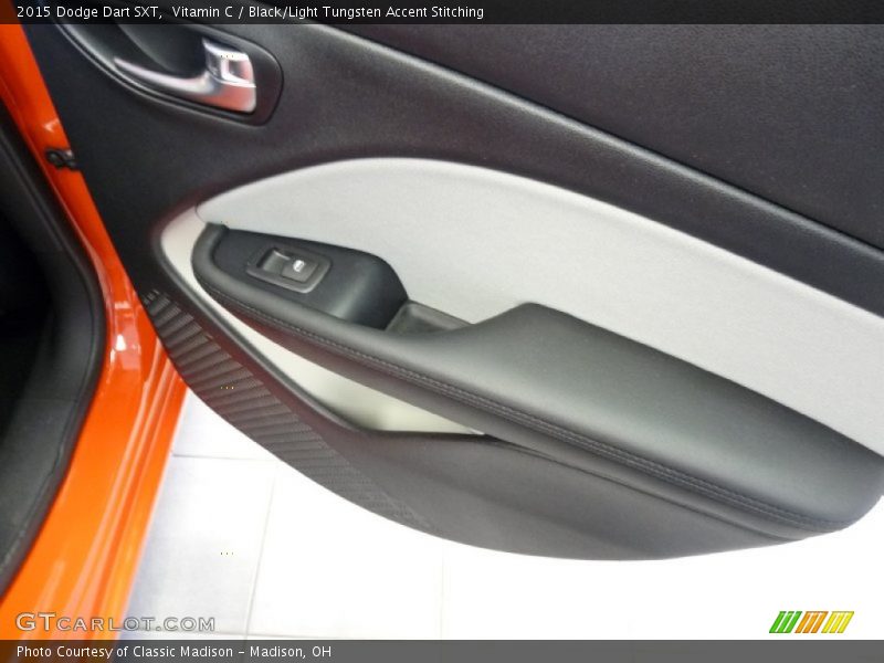 Vitamin C / Black/Light Tungsten Accent Stitching 2015 Dodge Dart SXT