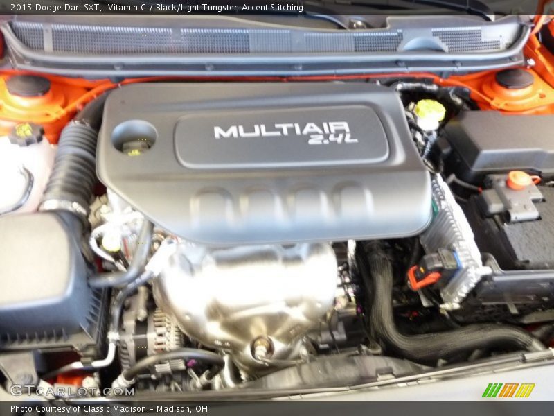 Vitamin C / Black/Light Tungsten Accent Stitching 2015 Dodge Dart SXT