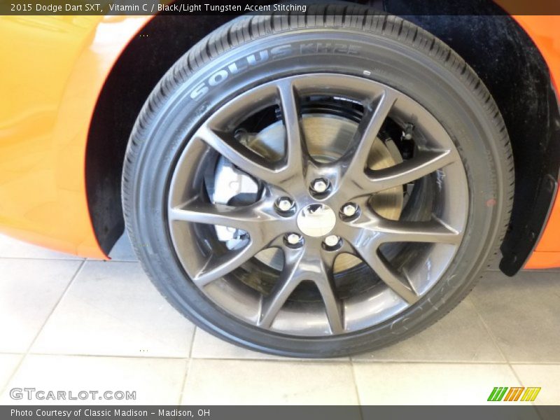 Vitamin C / Black/Light Tungsten Accent Stitching 2015 Dodge Dart SXT
