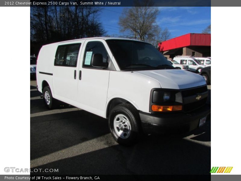 Front 3/4 View of 2012 Express 2500 Cargo Van