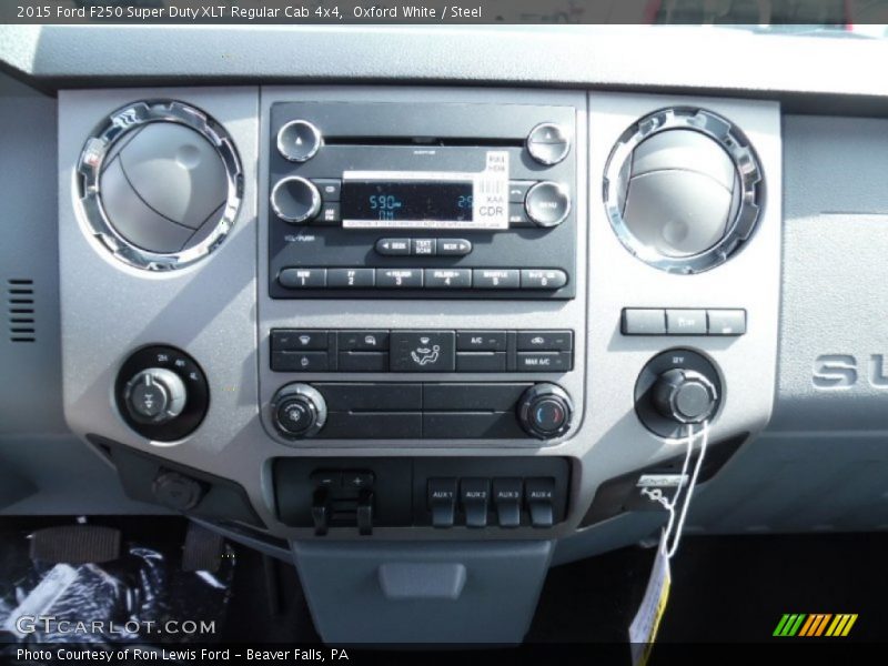 Oxford White / Steel 2015 Ford F250 Super Duty XLT Regular Cab 4x4