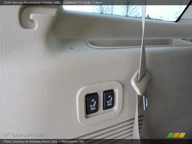 Cashmere Tri-Coat / Camel 2006 Mercury Mountaineer Premier AWD