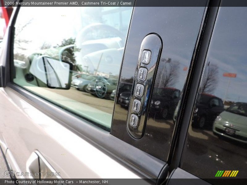 Cashmere Tri-Coat / Camel 2006 Mercury Mountaineer Premier AWD