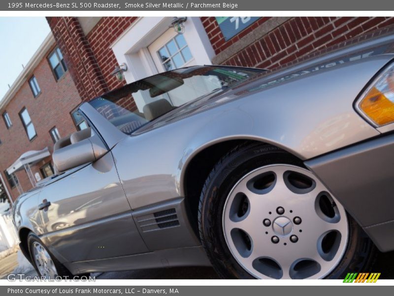 Smoke Silver Metallic / Parchment Beige 1995 Mercedes-Benz SL 500 Roadster