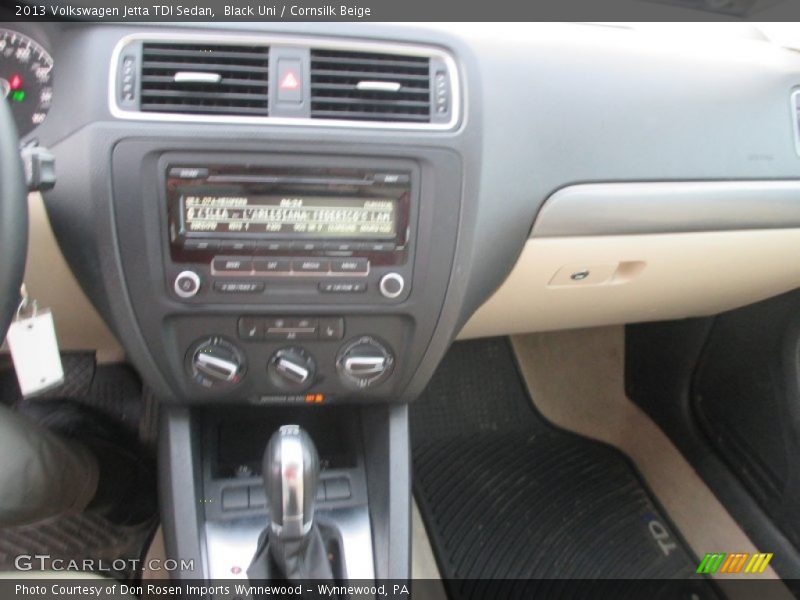 Black Uni / Cornsilk Beige 2013 Volkswagen Jetta TDI Sedan