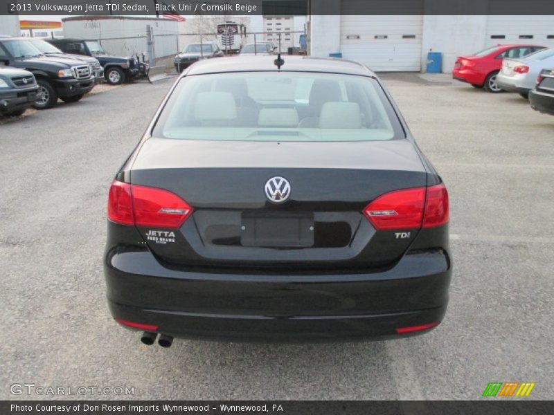 Black Uni / Cornsilk Beige 2013 Volkswagen Jetta TDI Sedan