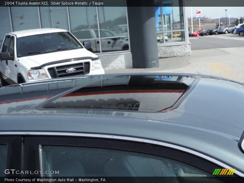 Silver Spruce Metallic / Taupe 2004 Toyota Avalon XLS