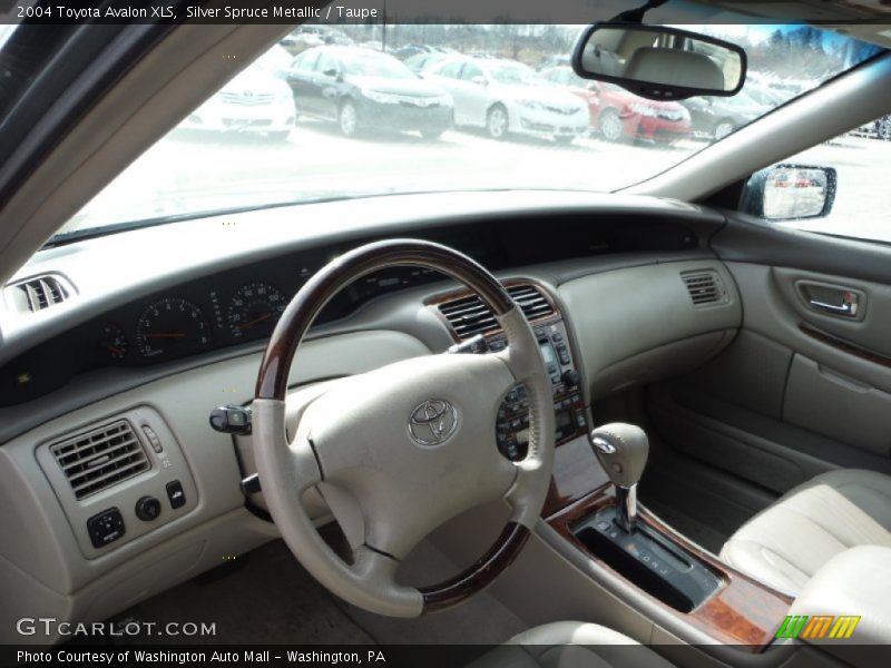 Silver Spruce Metallic / Taupe 2004 Toyota Avalon XLS