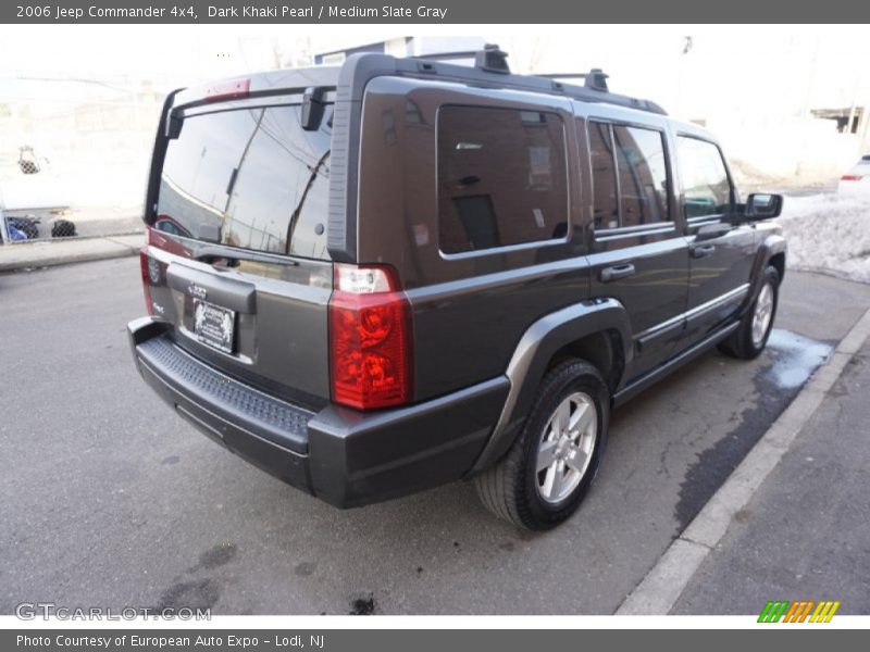 Dark Khaki Pearl / Medium Slate Gray 2006 Jeep Commander 4x4