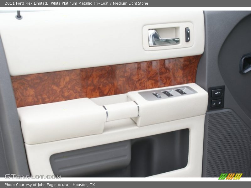 White Platinum Metallic Tri-Coat / Medium Light Stone 2011 Ford Flex Limited