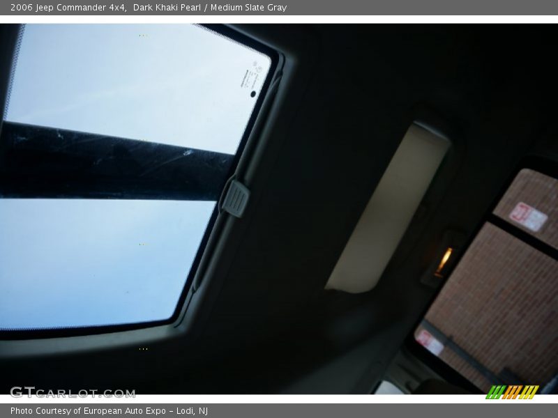 Dark Khaki Pearl / Medium Slate Gray 2006 Jeep Commander 4x4