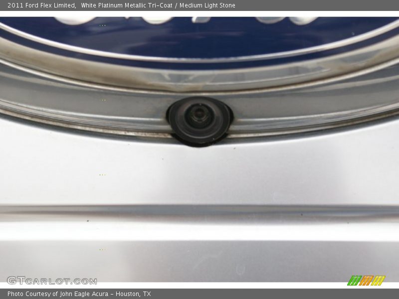 White Platinum Metallic Tri-Coat / Medium Light Stone 2011 Ford Flex Limited