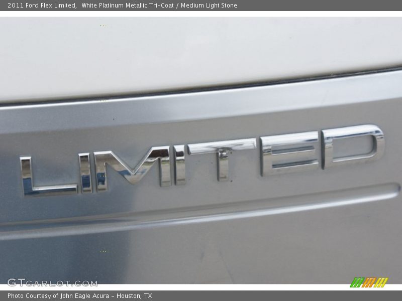 White Platinum Metallic Tri-Coat / Medium Light Stone 2011 Ford Flex Limited