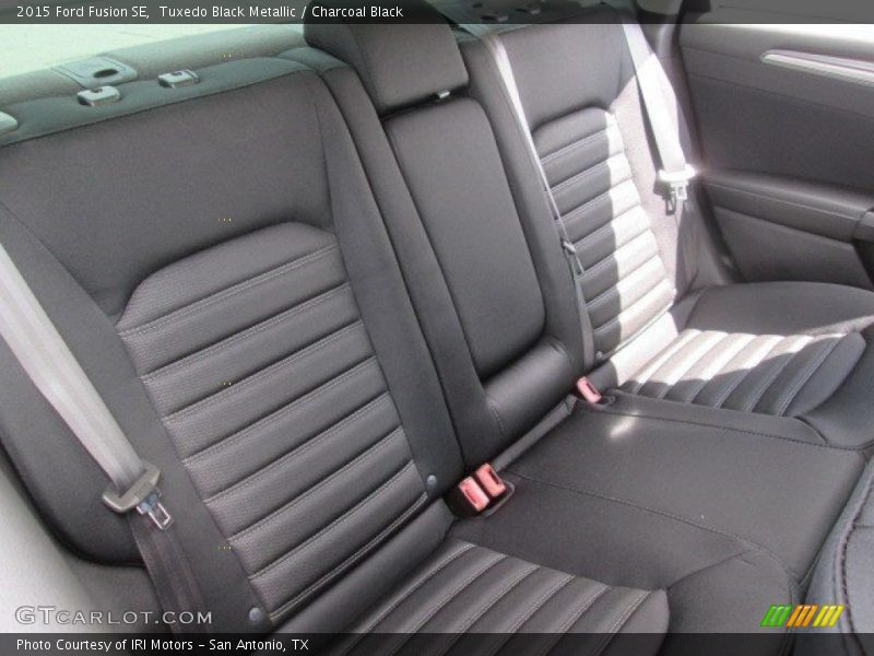 Tuxedo Black Metallic / Charcoal Black 2015 Ford Fusion SE