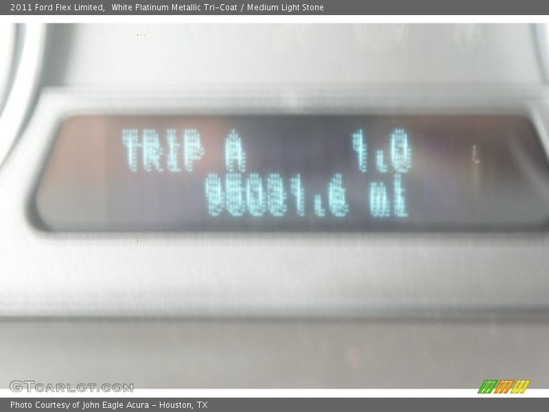White Platinum Metallic Tri-Coat / Medium Light Stone 2011 Ford Flex Limited