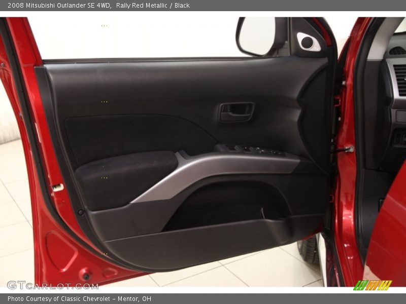 Door Panel of 2008 Outlander SE 4WD