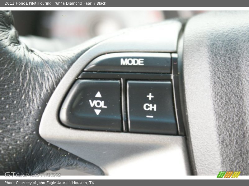 White Diamond Pearl / Black 2012 Honda Pilot Touring