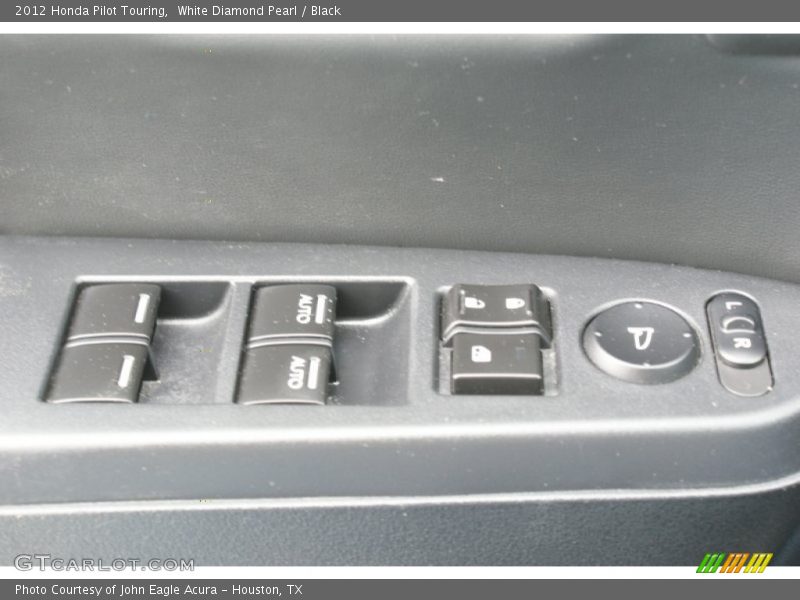 White Diamond Pearl / Black 2012 Honda Pilot Touring