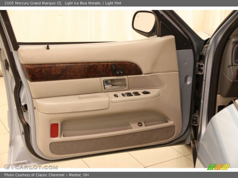 Door Panel of 2005 Grand Marquis GS
