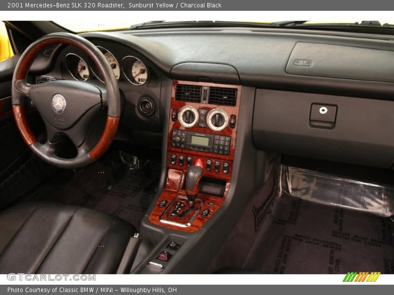 Dashboard of 2001 SLK 320 Roadster