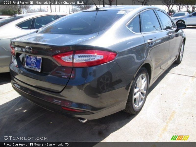 Magnetic Metallic / Charcoal Black 2015 Ford Fusion SE