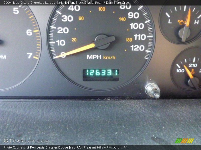 Brillant Black Crystal Pearl / Dark Slate Gray 2004 Jeep Grand Cherokee Laredo 4x4