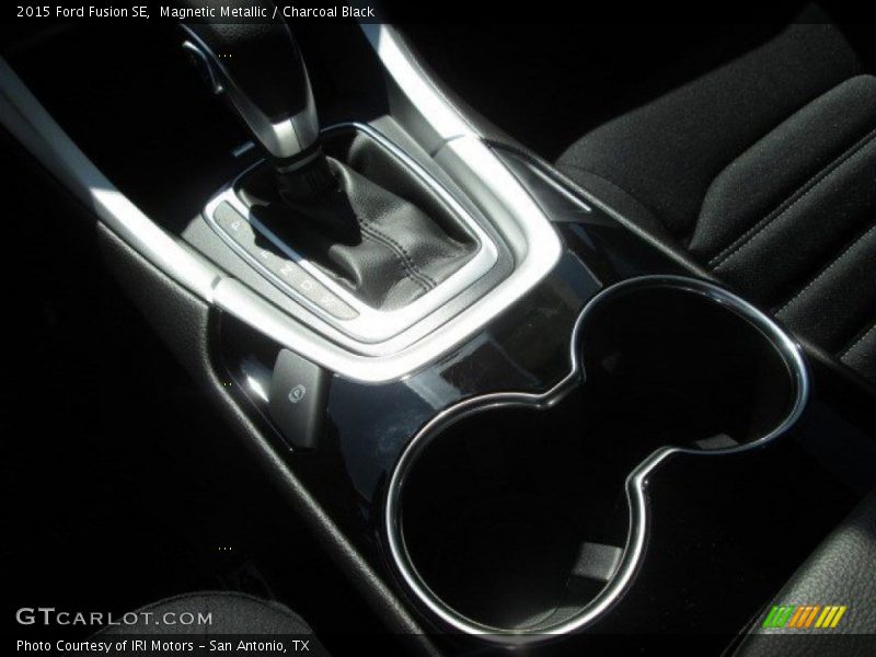 Magnetic Metallic / Charcoal Black 2015 Ford Fusion SE