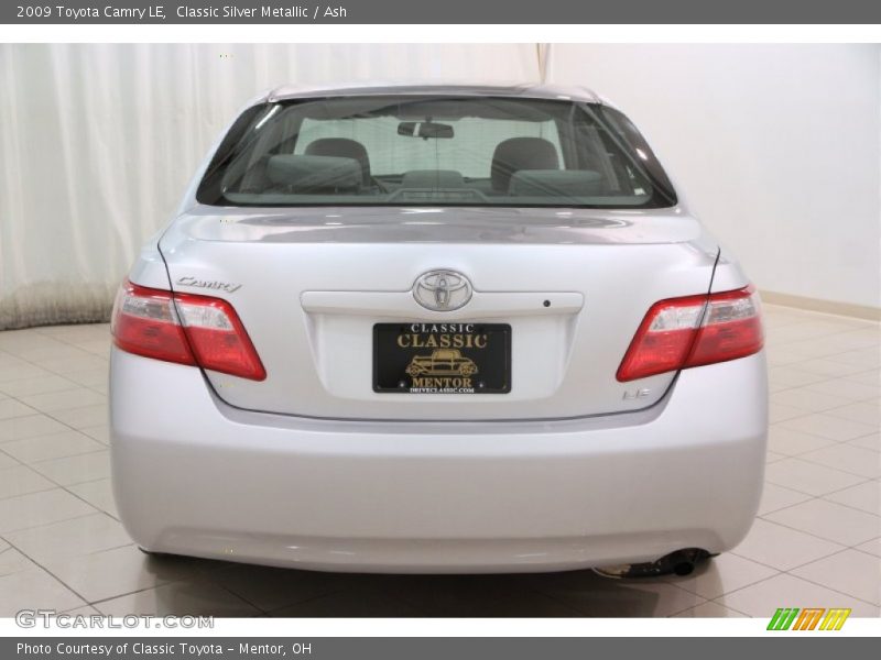 Classic Silver Metallic / Ash 2009 Toyota Camry LE