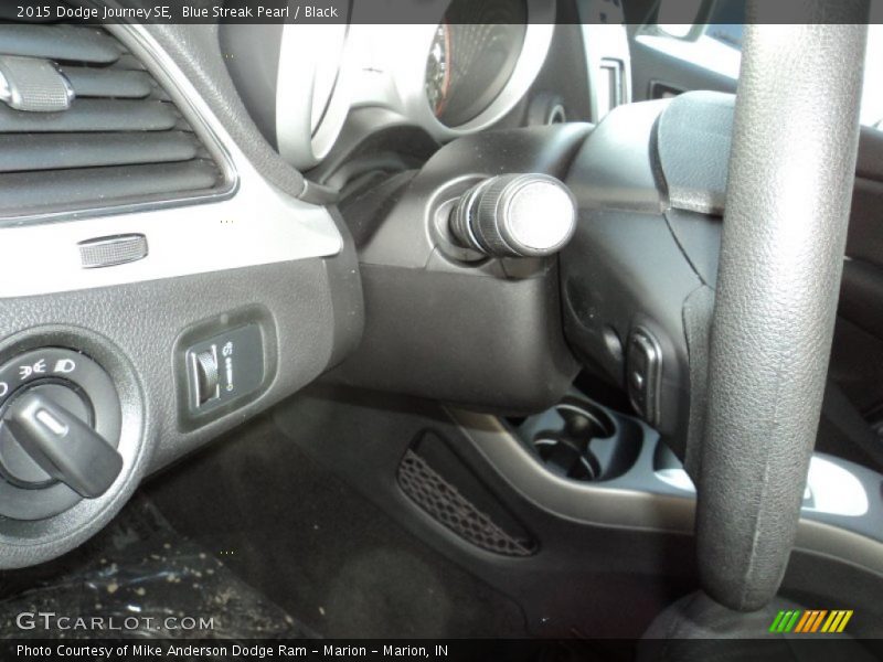 Blue Streak Pearl / Black 2015 Dodge Journey SE