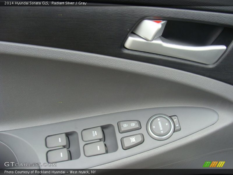 Radiant Silver / Gray 2014 Hyundai Sonata GLS