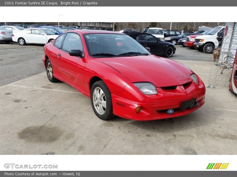 Bright Red / Graphite 2001 Pontiac Sunfire SE Coupe